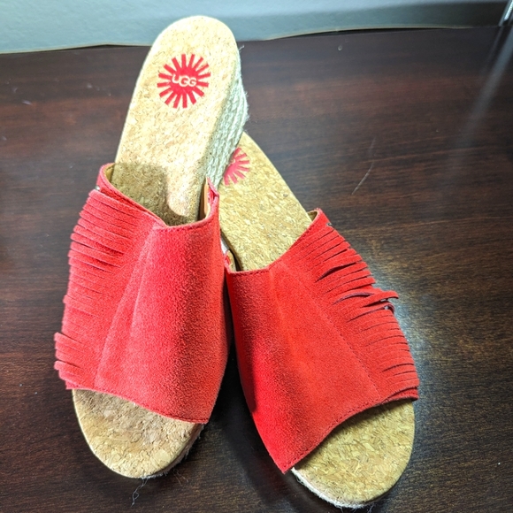 UGG Red Suede Wedge open toe Size 5 - Picture 1 of 10